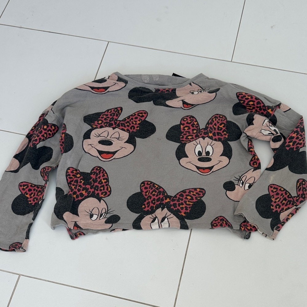 Zara Disney Minnie Mouse Gray and Red Kids Sweatshirt 9